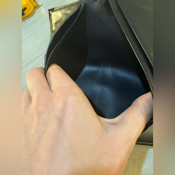 Givenchy Black Leather wallet, excellent condition - Picture 6 of 11